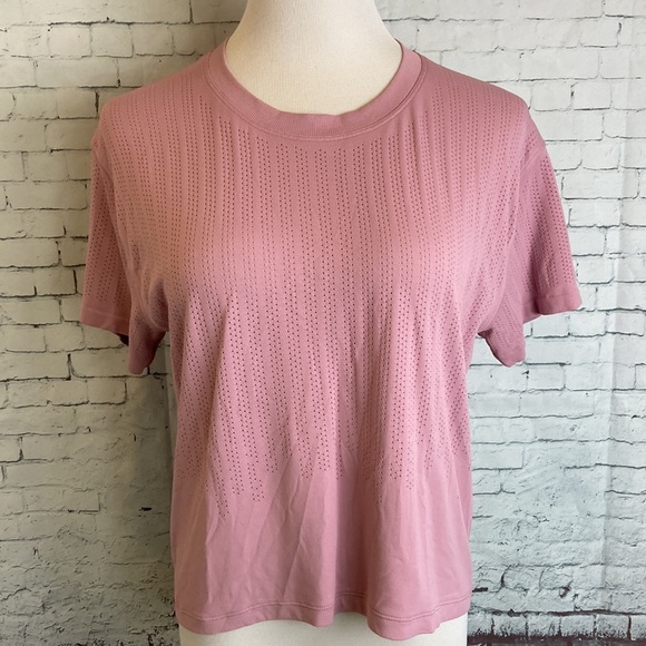 Lululemon Train to Be T-Shirt Pink 10 Crop CrossFit Gym Workout Fall Athleisure - Picture 11 of 16